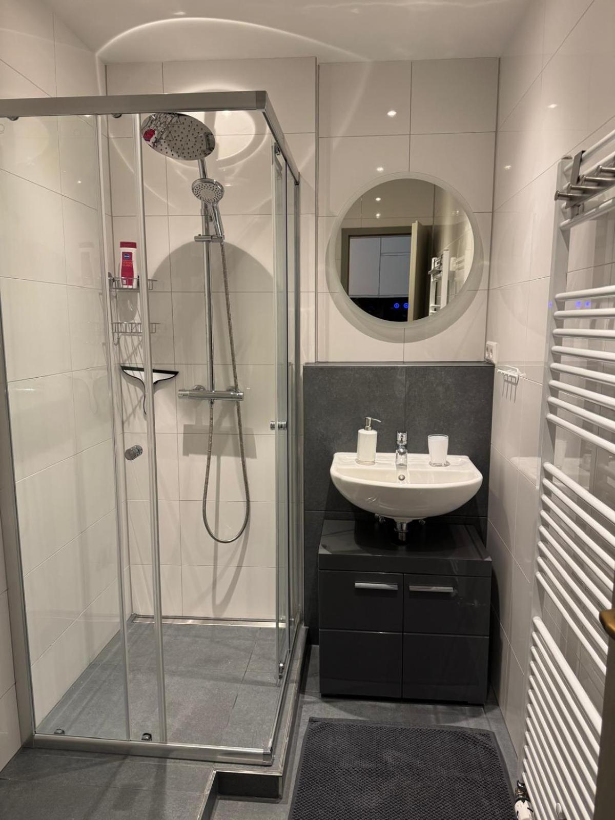 Viktor Apartment ทิทิเซ-นอยชตัดท์ ภายนอก รูปภาพ