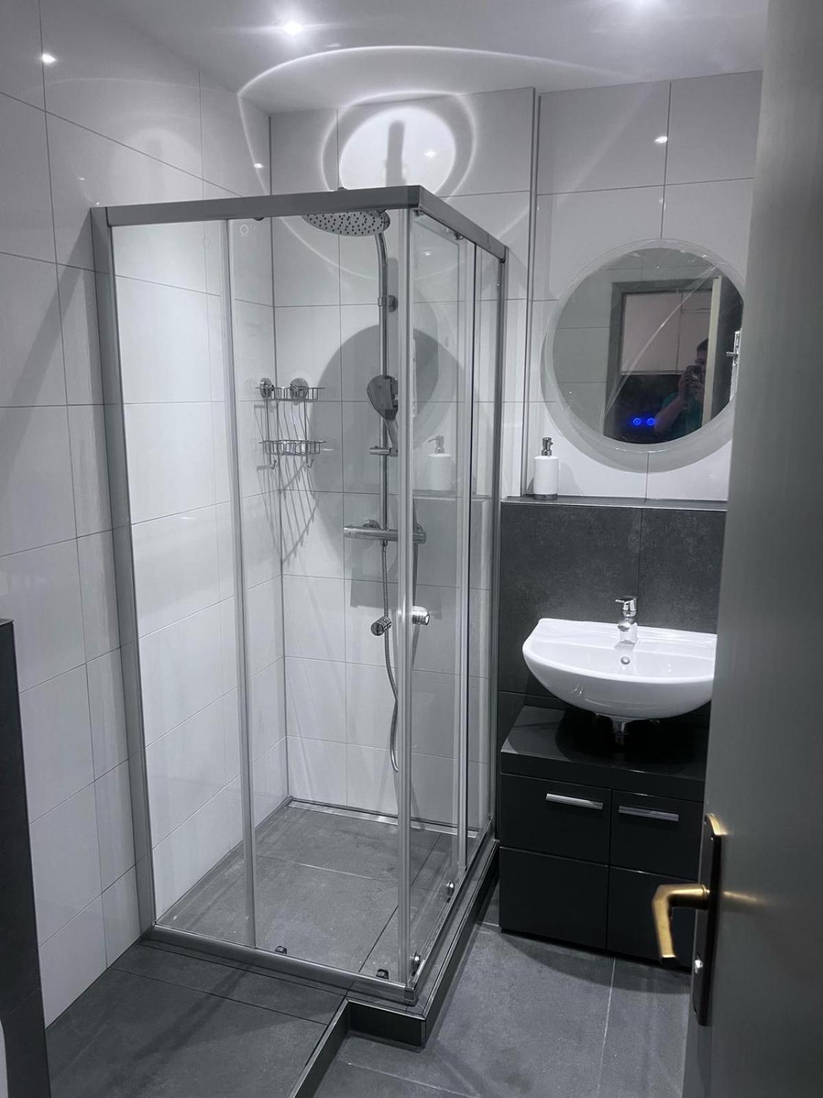 Viktor Apartment ทิทิเซ-นอยชตัดท์ ภายนอก รูปภาพ
